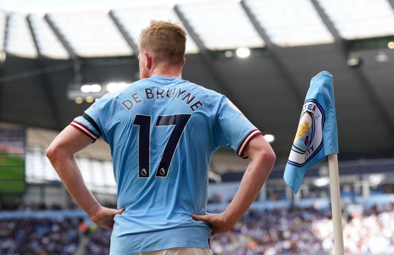 巴萨备战与法兰克福的欧冠联赛（巴萨备战欧冠迎战法兰克福）