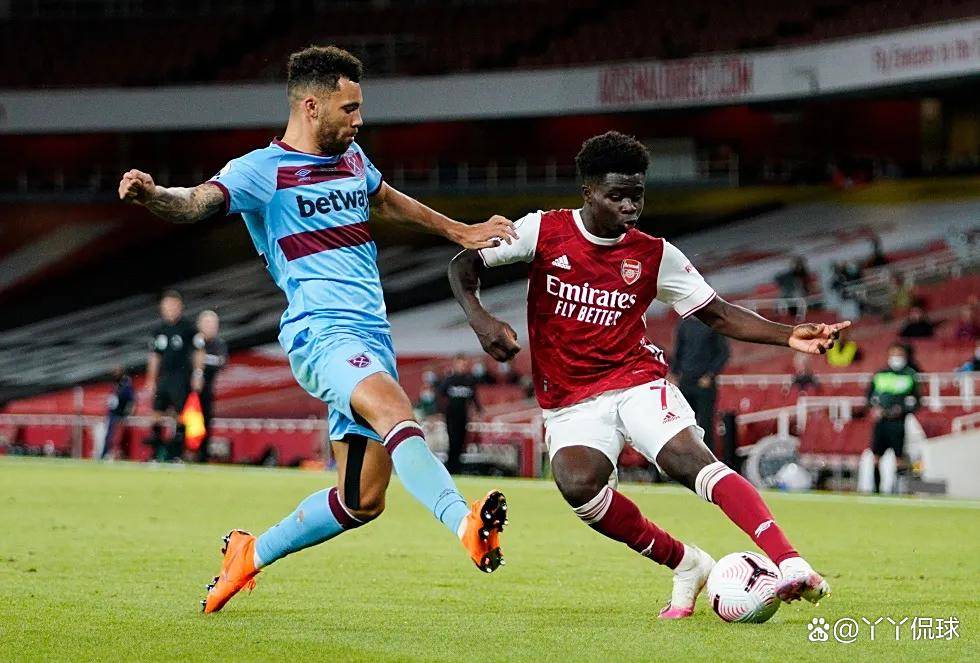 球迷：他这赛季真的开窍了